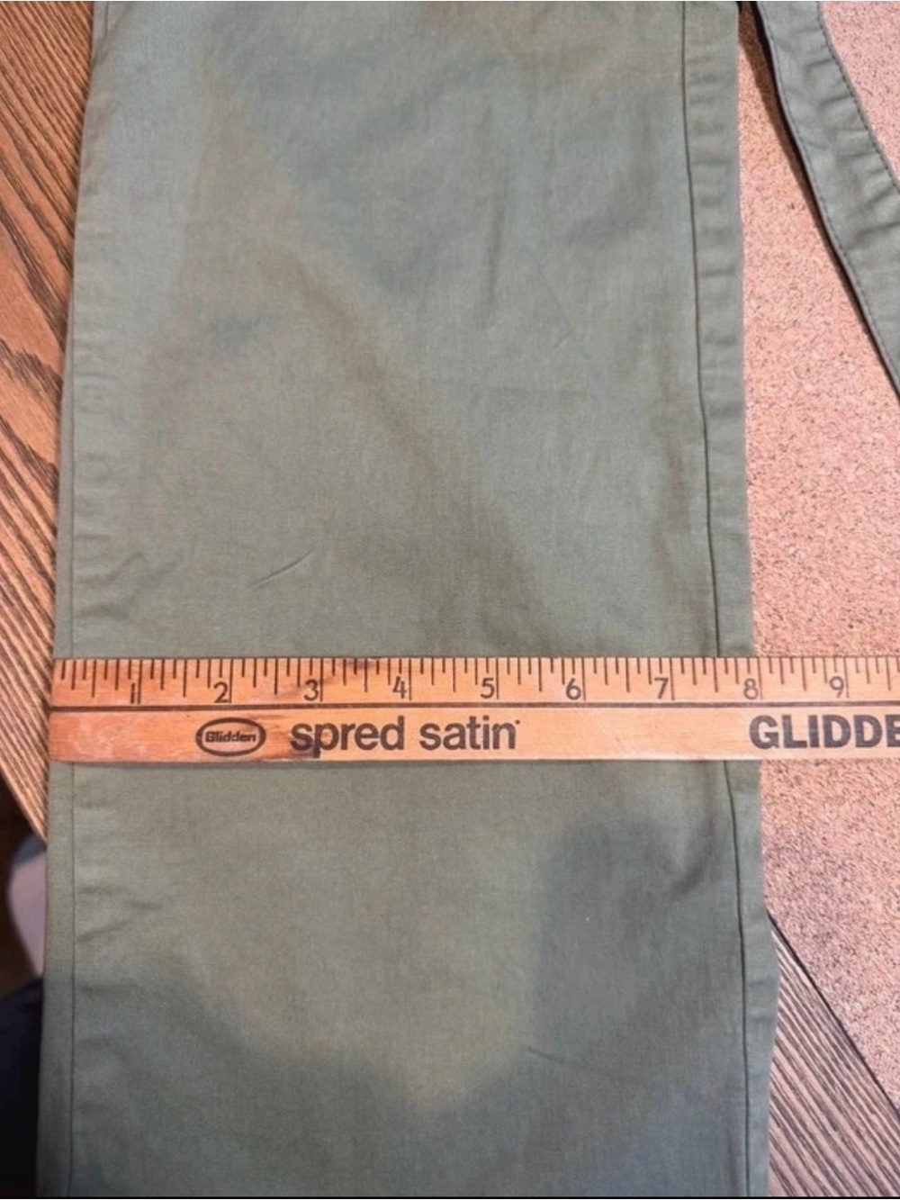 Women’s Straight-Leg Cargo Jeans in Sage Green - Picture 6 of 7